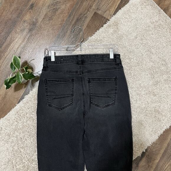 American Eagle Vintage-Inspired Washed Black Stretch High Rise Ankle Mom Jeans - Picture 4 of 7